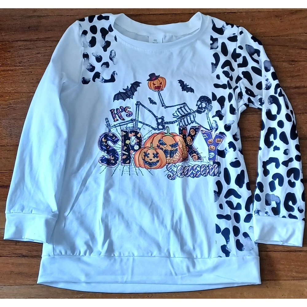 Pullover Top Girls Size 8-9T White Spooky Season Halloween Leopard Skeleton